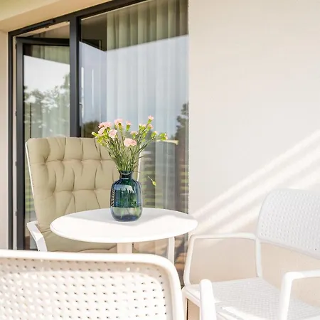 Willow Tree Surfingbird Apartament