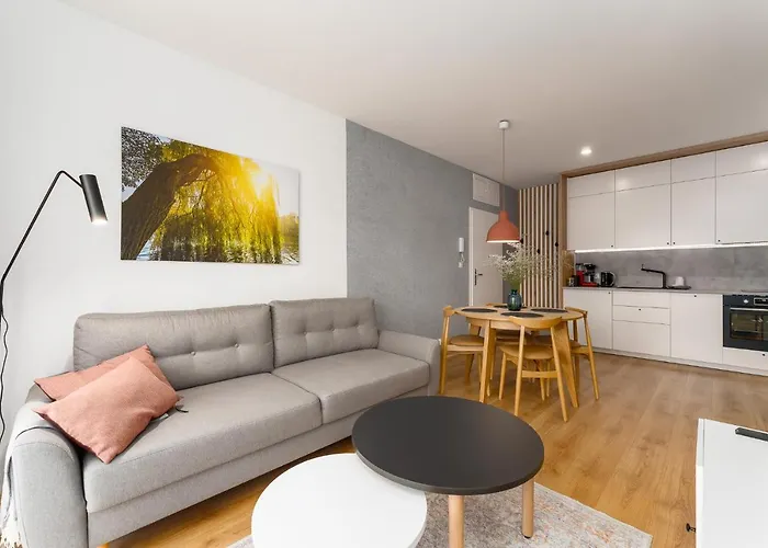 Willow Tree Surfingbird 아파트