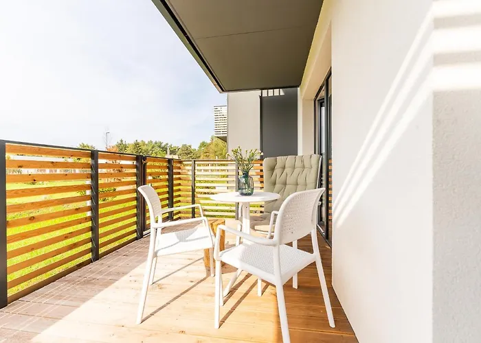 Willow Tree Surfingbird *