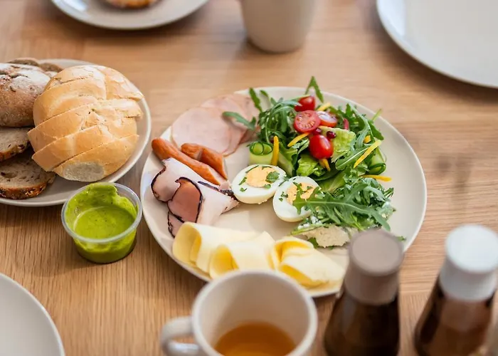 Willow Tree Surfingbird